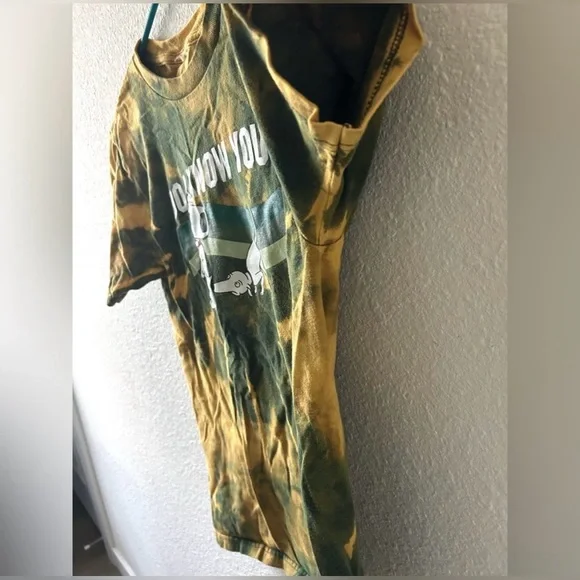 Bleach Dyed/Family Guy Tee/No Size/No Brand - Picture 3 of 8